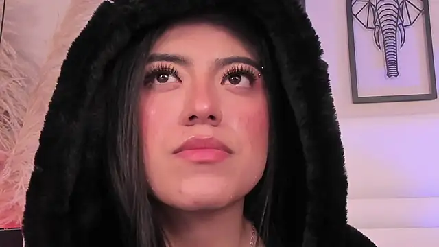 Snapshot of Rebeca_jones chatting on 12/05/25, 12:26 Rebeca jones online show from 12/05/25, 12:26