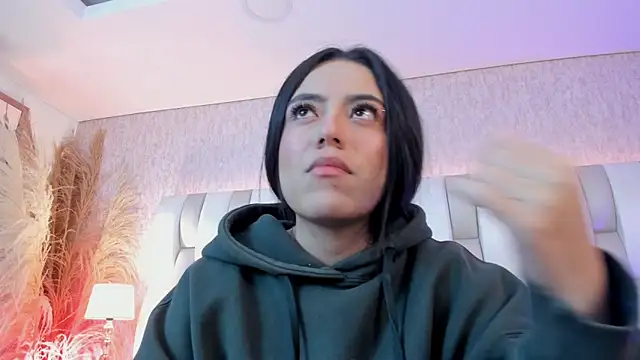 Rebeca jones online show from 02/16/26, 12:37