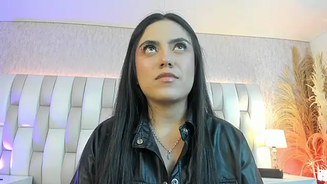 Rebeca jones online show from 02/04/26, 12:11