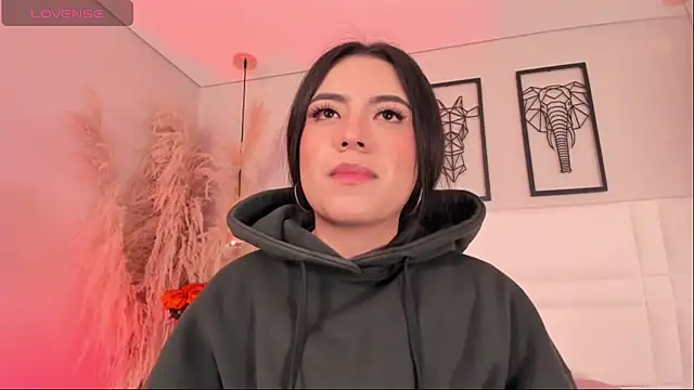 Snapshot of Rebeca_jones chatting on 09/22/25, 12:22 Rebeca jones online show from 09/22/25, 12:22