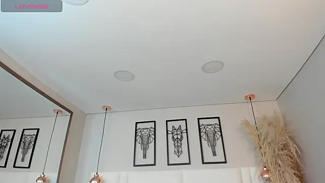 Snapshot of Rebeca_jones chatting on 11/06/25, 12:20 Rebeca jones online show from 11/06/25, 12:20