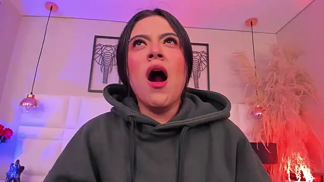 Snapshot of Rebeca_jones chatting on 12/02/25, 12:18 Rebeca jones online show from 12/02/25, 12:18