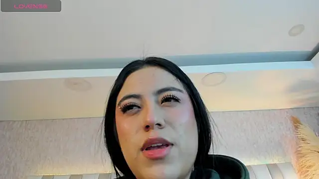 Rebeca jones online show from 03/10/26, 12:31