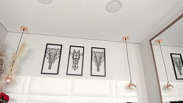 Snapshot of Rebeca_jones chatting on 10/06/25, 12:17 Rebeca jones online show from 10/06/25, 12:17