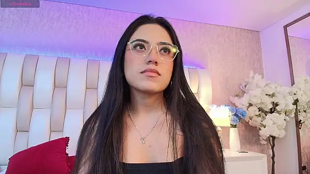 Snapshot of Rebeca_jones chatting on 03/14/25, 01:24 Rebeca jones online show from 03/14/25, 01:24