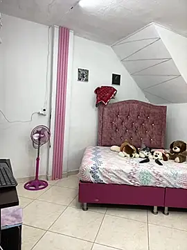 Snapshot of Rossestoner chatting on 01/11/26, 05:09 Rossestoner online show from 01/11/26, 05:09