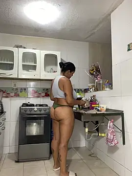 Snapshot of Rossestoner chatting on 02/20/26, 10:28 Rossestoner online show from 02/20/26, 10:28