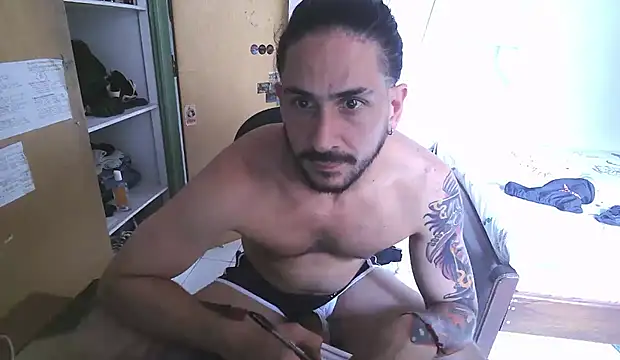 Marceriazco13 online show from 10/24/25, 06:51