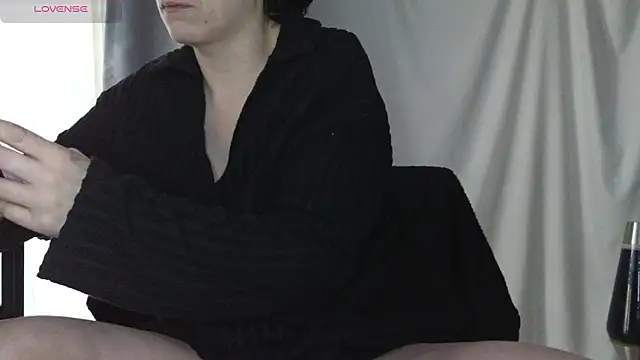 Mia G0ld online show from 01/10/26, 03:51