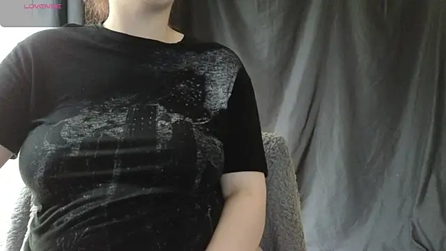 Mia G0ld online show from 04/14/26, 11:48