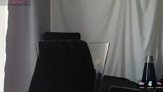 Mia G0ld online show from 01/12/26, 01:29