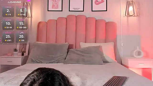 Ashleyy piink online show from 04/15/26, 08:31