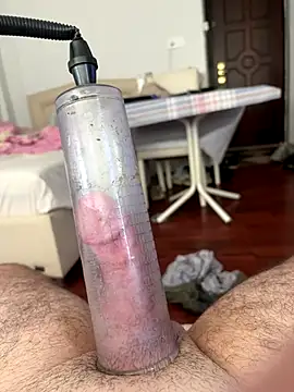 strange6696 online show from 10/06/25, 07:42