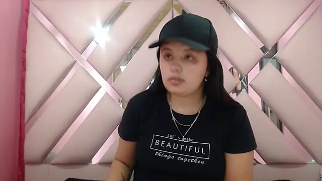 nathaly low1 online show from 12/20/25, 03:09