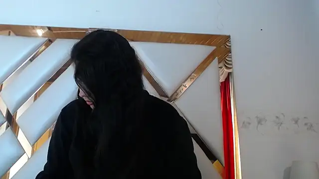 Snapshot of nathaly_low1 chatting on 04/10/26, 12:45 nathaly low1 online show from 04/10/26, 12:45