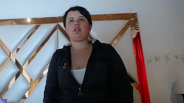 nathaly low1 online show from 04/22/26, 12:45