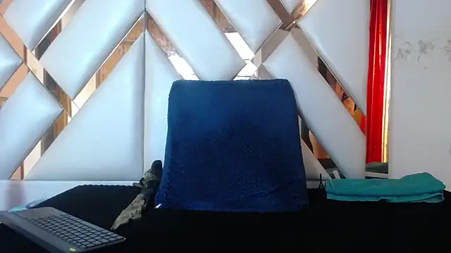 nathaly low1 online show from 05/14/26, 01:19