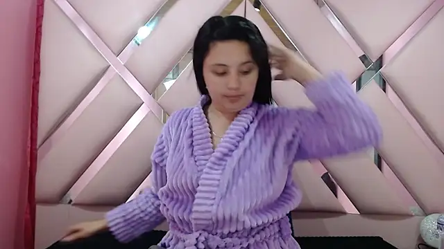 nathaly low1 online show from 11/21/25, 02:54