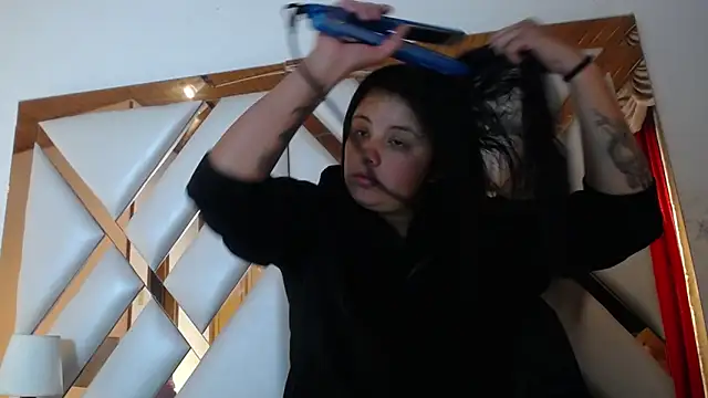 nathaly low1 online show from 04/21/26, 12:45