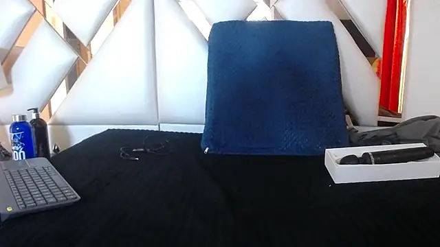 nathaly low1 online show from 05/16/26, 01:32