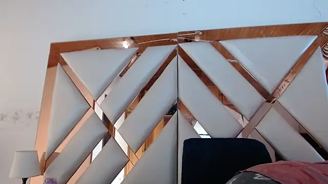 nathaly low1 online show from 02/25/26, 12:49