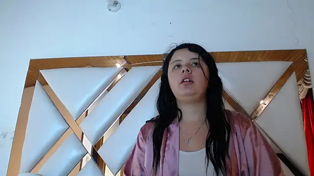 Snapshot of nathaly_low1 chatting on 03/18/26, 12:51 nathaly low1 online show from 03/18/26, 12:51