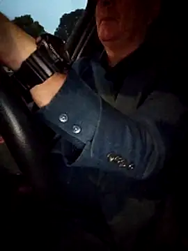 stiffandlubedxh online show from 03/18/26, 08:10