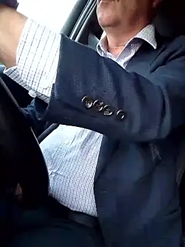 stiffandlubedxh online show from 02/25/26, 08:08