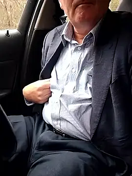 Snapshot of stiffandlubed@xh chatting on 10/26/25, 09:15 stiffandlubedxh online show from 10/26/25, 09:15