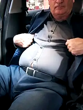 Snapshot of stiffandlubed@xh chatting on 10/30/25, 07:28 stiffandlubedxh online show from 10/30/25, 07:28