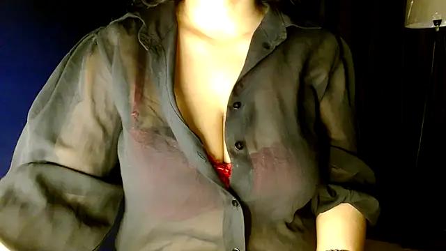 janifer001 online show from 03/15/26, 12:39