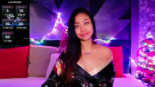 Snapshot of ElyaQuinn chatting on 12/15/25, 08:09 ElyaQuinn online show from 12/15/25, 08:09