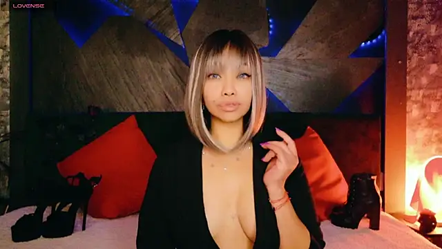 ElyaQuinn online show from 03/04/26, 08:11