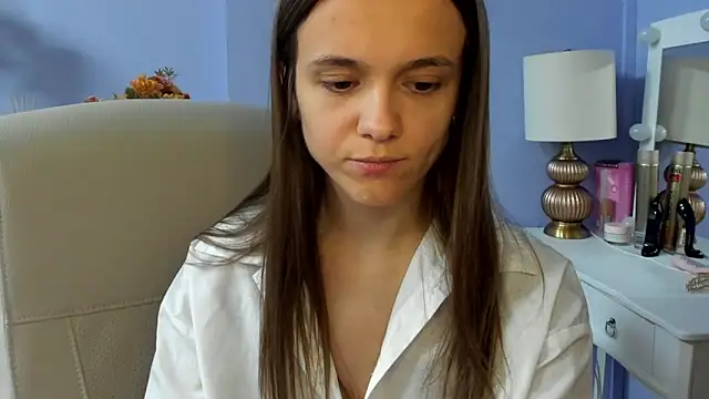 Snapshot of dirtyxEmily chatting on 05/06/26, 06:50 dirtyxEmily online show from 05/06/26, 06:50