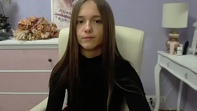 Snapshot of dirtyxEmily chatting on 10/02/25, 06:39 dirtyxEmily online show from 10/02/25, 06:39