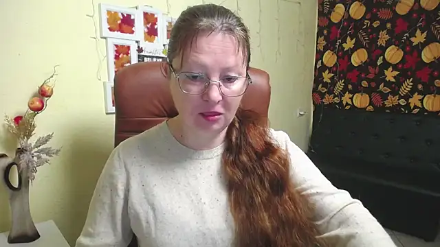 VanessaHotts online show from 11/21/25, 06:12