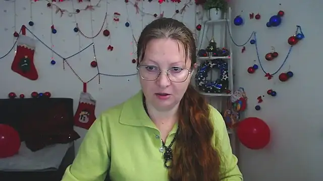 VanessaHotts online show from 12/19/25, 06:05