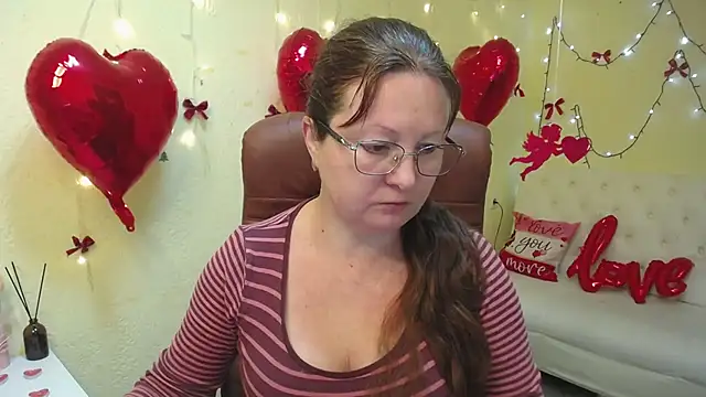 VanessaHotts online show from 02/06/26, 08:43