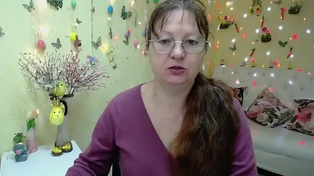 VanessaHotts online show from 04/10/26, 05:03