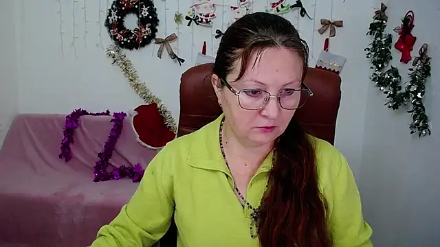 VanessaHotts online show from 12/20/25, 06:05