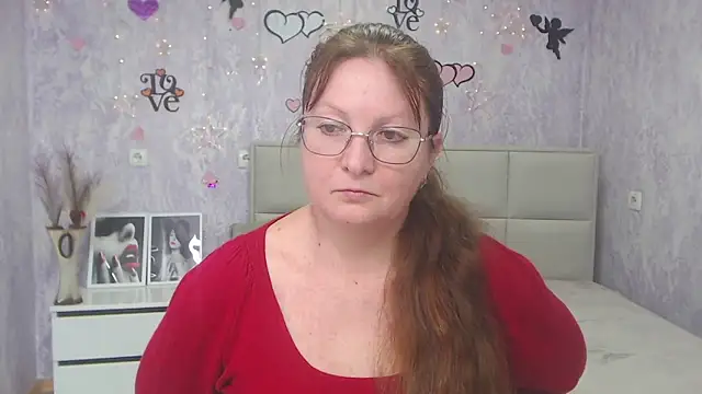 VanessaHotts online show from 03/07/25, 04:00