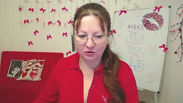 VanessaHotts online show from 02/18/26, 06:00