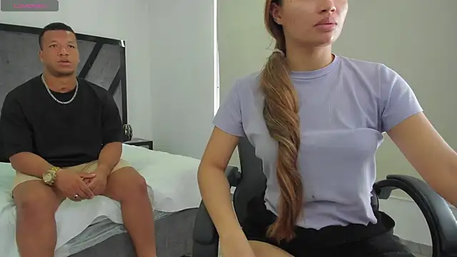 Snapshot of AnnieAndStefan chatting on 07/06/26, 02:46 AnnieAndStefan online show from 07/06/26, 02:46