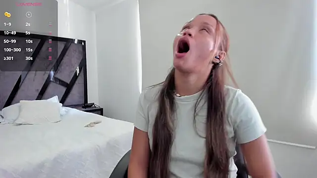 AnnieAndStefan online show from 02/28/26, 01:55