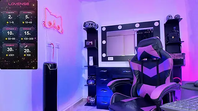 miss kitty online show from 10/18/25, 01:07