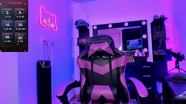 miss kitty online show from 03/18/26, 12:03