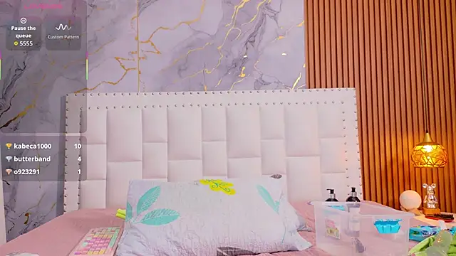 Snapshot of naughty_ebonyy chatting on 10/24/25, 02:54 naughty ebonyy online show from 10/24/25, 02:54