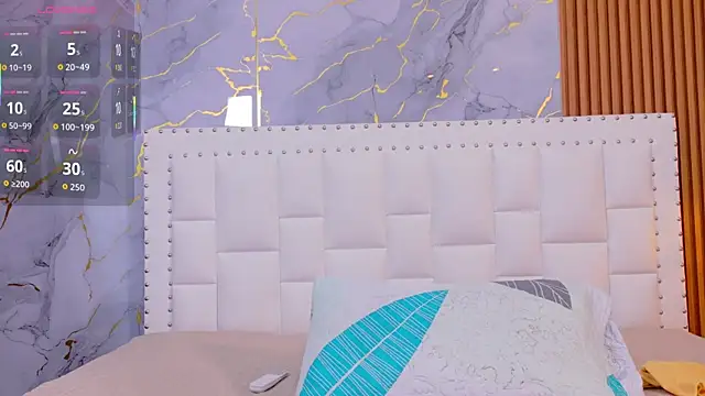 Snapshot of naughty_ebonyy chatting on 11/20/25, 02:45 naughty ebonyy online show from 11/20/25, 02:45