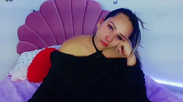 Snapshot of paula_brausin chatting on 09/29/25, 05:03 paula brausin online show from 09/29/25, 05:03