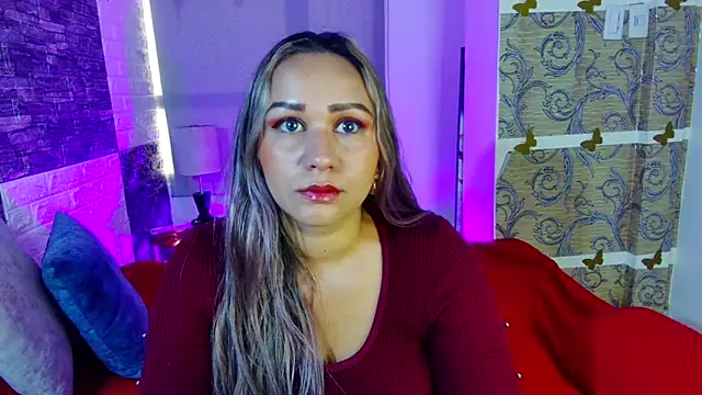 Snapshot of paula_brausin chatting on 02/18/25, 08:36 paula brausin online show from 02/18/25, 08:36